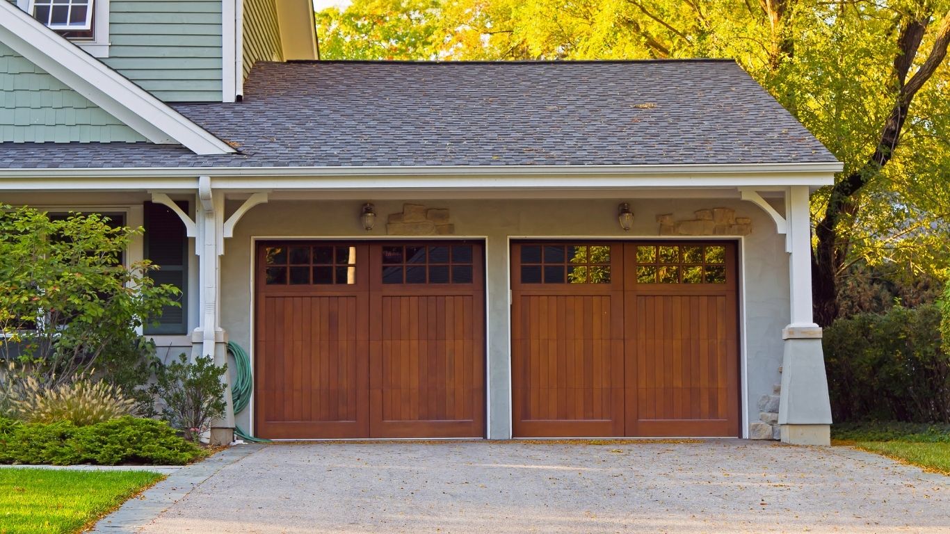 Garage Image 1